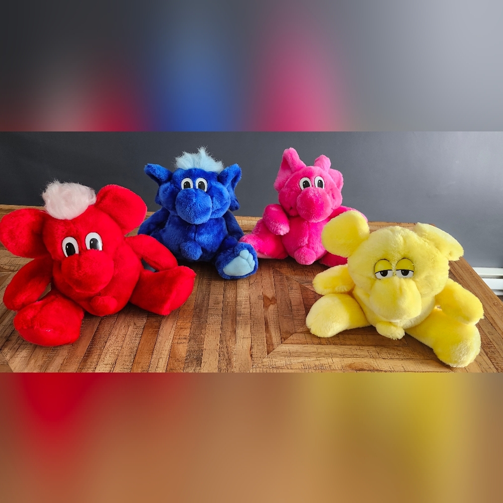 Lot of 4 vintage 1989s kodak kolorkins plush es